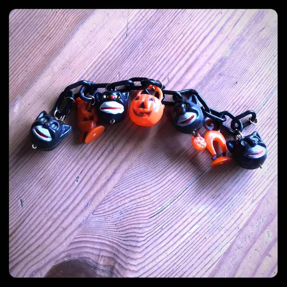 Fabulous Vintage Halloween Bracelet